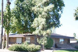 DEC Property sold a 13,000-square-foot medical office building in Tempe, Ariz., to Community Healthcare Trust in a sale:lease-back transaction in June./ PHOTO- DESERT ENDOSCOPY CENTER